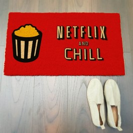 Netflix and Chill Kapı Paspası